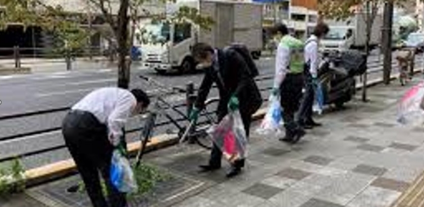 地域の清掃活動に参加