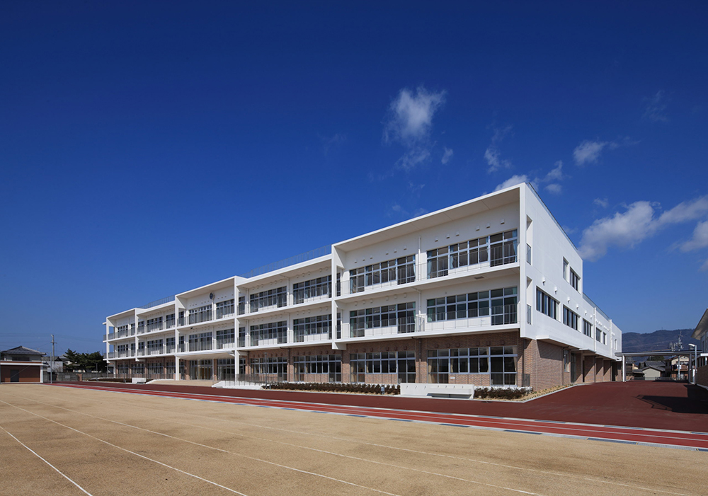 観音寺市立観音寺小学校